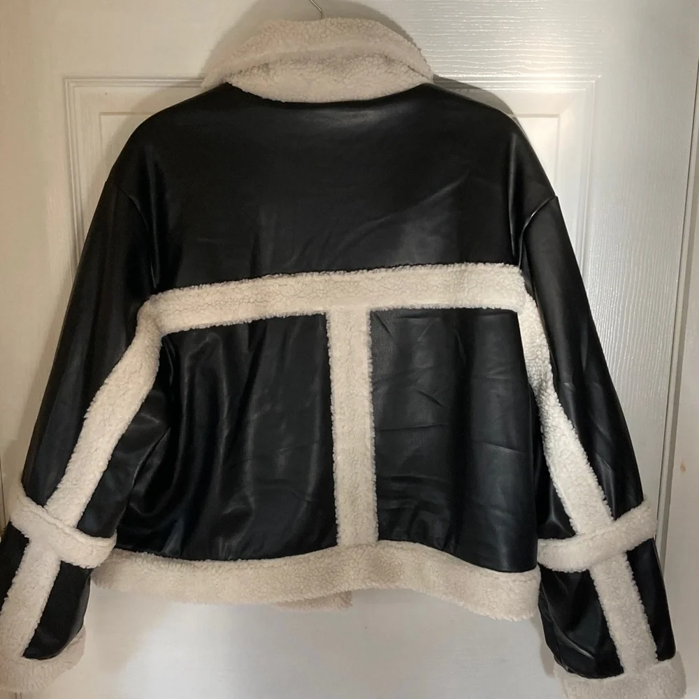 NWOT Madden NYC Black and Cream Bomber Jacket - Picture 7 of 10